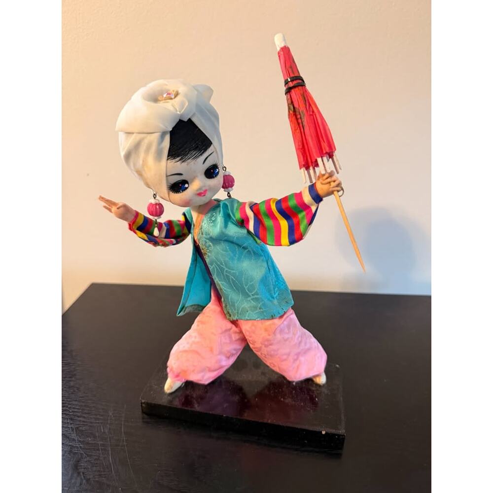 Vintage Big Eyes BRADLEY Asian Korean Pose Doll
